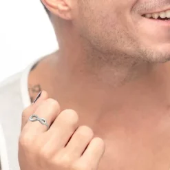 Online Anello infinito con zirconi bianchi Anelli